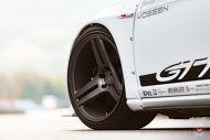 Crazy - widebody VW GTI RS MK7 op Vossen VPS-317 velgen