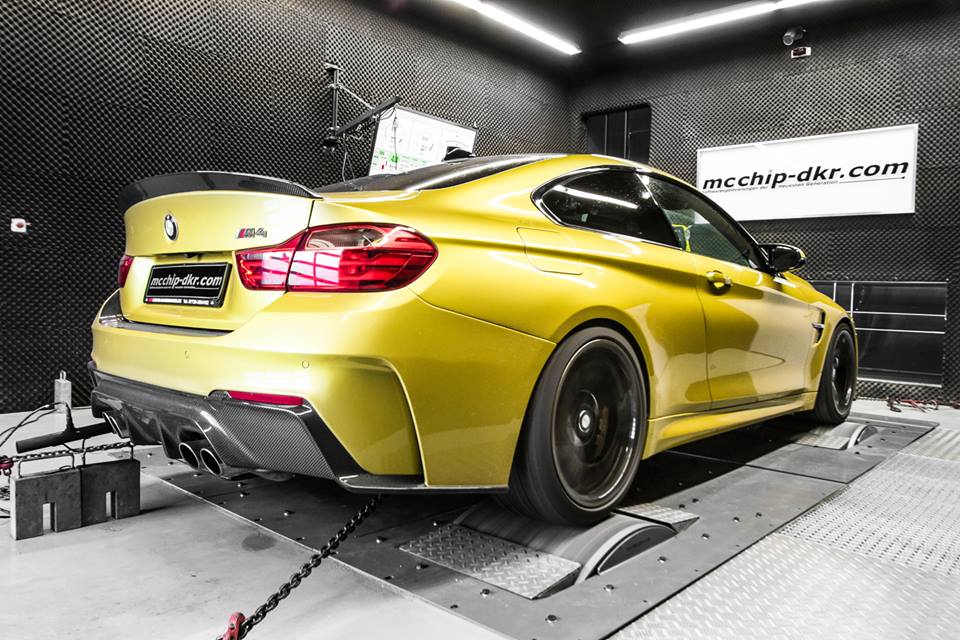 BMW M4 F82 with Carbon Bodykit & 512PS by Mcchip-DKR