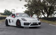 Roues routières pouces 20 SV1 sur la Porsche Cayman GT4