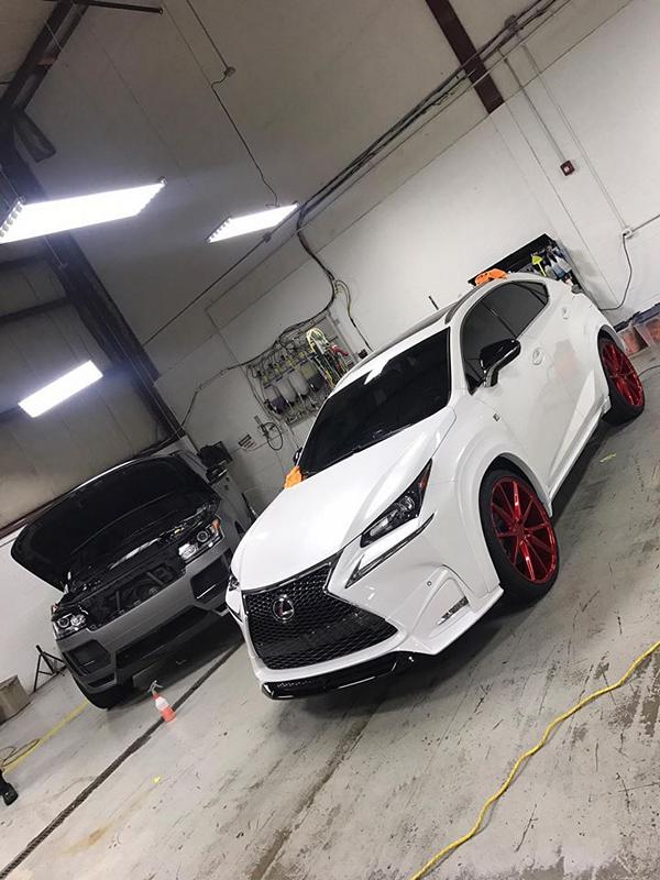 Wideo: Auto Art's Project „Paper Bagged” Lexus NX200T