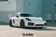Porsche Cayman GT4 von TAG Motorsports mit Vorsteiner V-CS Bodykit