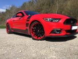 Lezersauto: Ford Mustang GT in het rood met zwarte accenten