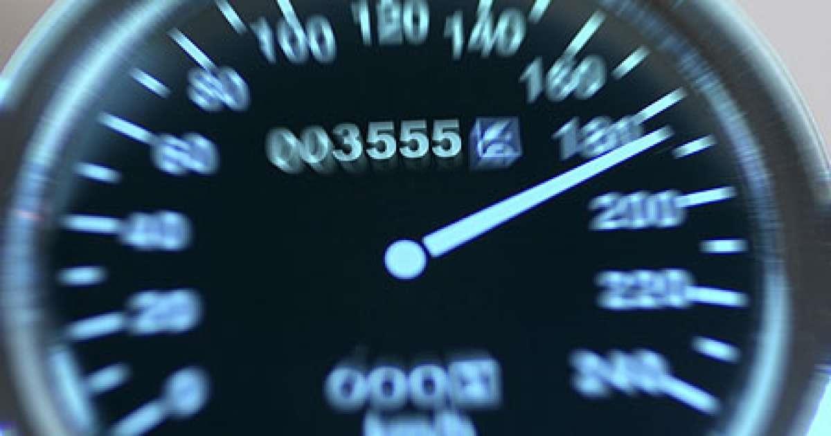 Racer speedometer Tuningblog.eu