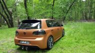 Lezersauto - VW Golf Mk6 R in oranje mat en verlaagd