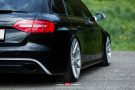 Super elegante - Audi RS4 B8 su cerchi Vossen VPS-306