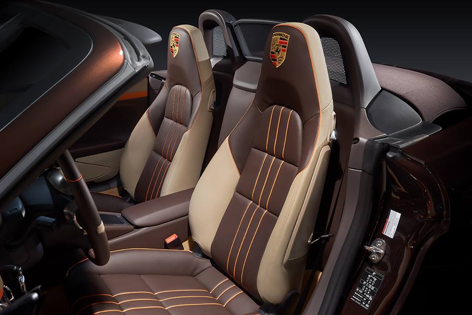 Redline Engineering - New interior for a Porsche Boxster S