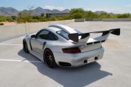 قصة الصورة: سيارة Crazy Porsche 911 GT2 (997) بقوة 1.000 حصان