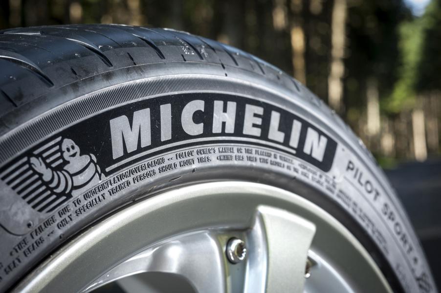 Post sponsorowany: 2017 rzuca się na Michelin Pilot Sport 4