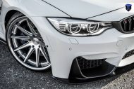 Discreet - 2017 BMW M3 F80 op 20 inch Rohana RC10 velgen