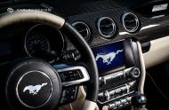 Super klasa - nowe wnętrze Carlex dla tego Forda Mustanga