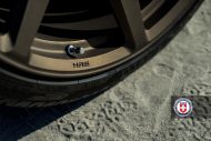 Discreto - Porsche Macan su cerchi HRE RS308M in bronzo