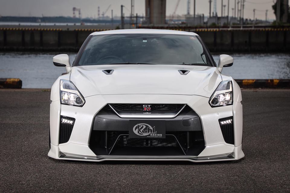Facelift 2017 Kuhl Racing Bodykit For The Nissan Gt R.
