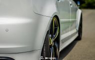 Neumático SCHO Audi RS3 Sportback con suspensión coilover