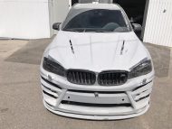 البديل – مجموعة هيكل Renegade Design في سيارة BMW X5M