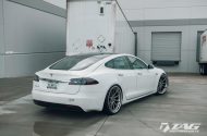 Elegantes Tesla Model S auf 22 Zoll ADV.1 Wheels Alufelgen