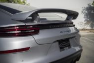 Perfect - widebody Porsche Panamera on 22 inch rims