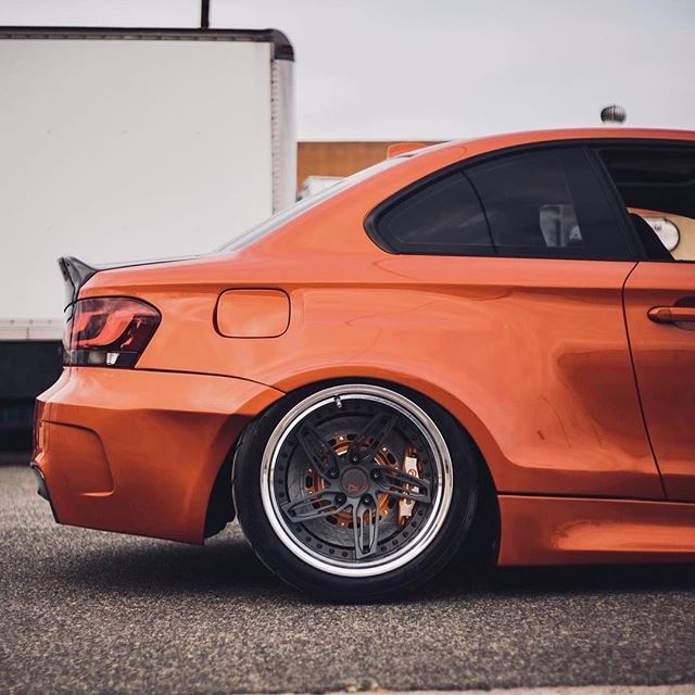 BMW E82 1er (135i) with Clinched Widebody-Kit & SevenK Wheels