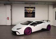 Lamborghini Huracan performant on pink alloy wheels