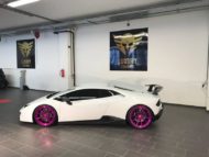 Lamborghini Huracan Performante op roze aluminium velgen