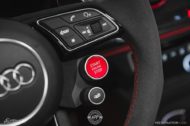 يعمل عامل الحسد على تحسين سيارة السيدان APR Performance Audi RS3