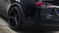 Stromer perfecto! Tesla Model X en llantas mbDesign KV1