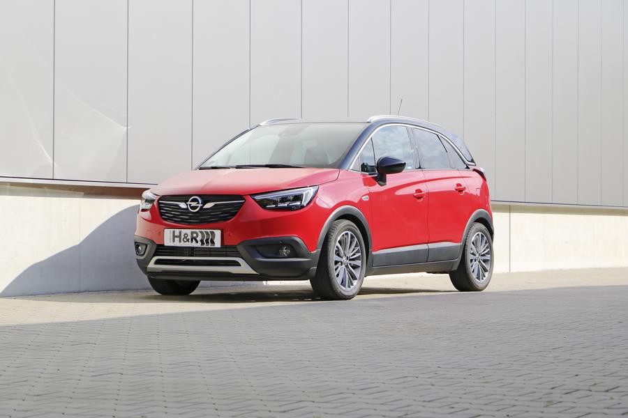 Opel Grandland X "and" Crossland X "with H & R Sport Springs