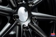 Discreet - Vossen Wheels VWS-1 rims on the VW Golf GTi
