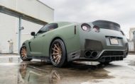 عدوانية - اللون الأخضر غير اللامع لسيارة Nissan GT-R على Ferrada FR4 Alus