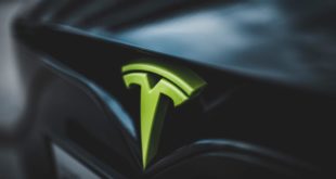 Tesla Model S Vossen Wheels cartech.ch Tuning 3 310x165 In den Kinderschuhen: Kaum Tuning an Elektroautos