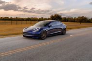 Nieuwe Tesla Model 3 op bronskleurige ADV5.0 M.V2 CS velgen