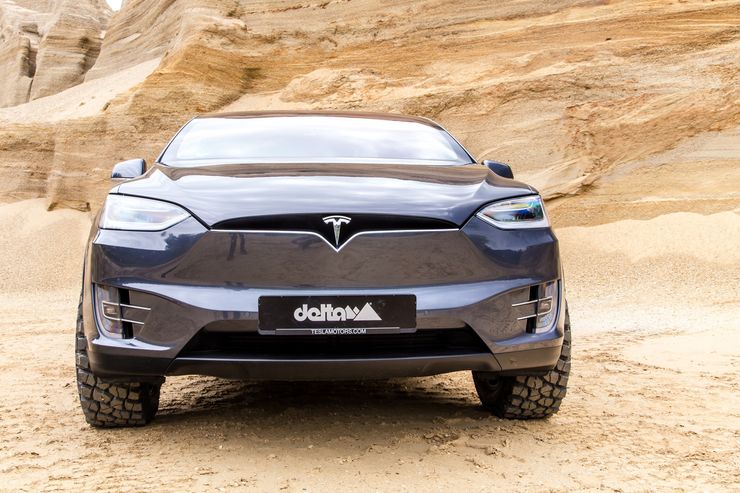 So geht Offroad &#8211; Tesla Model X vom Tuner Delta 4&#215;4