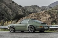 Perfection - Singer Porsche 911 Oregon en vert foncé