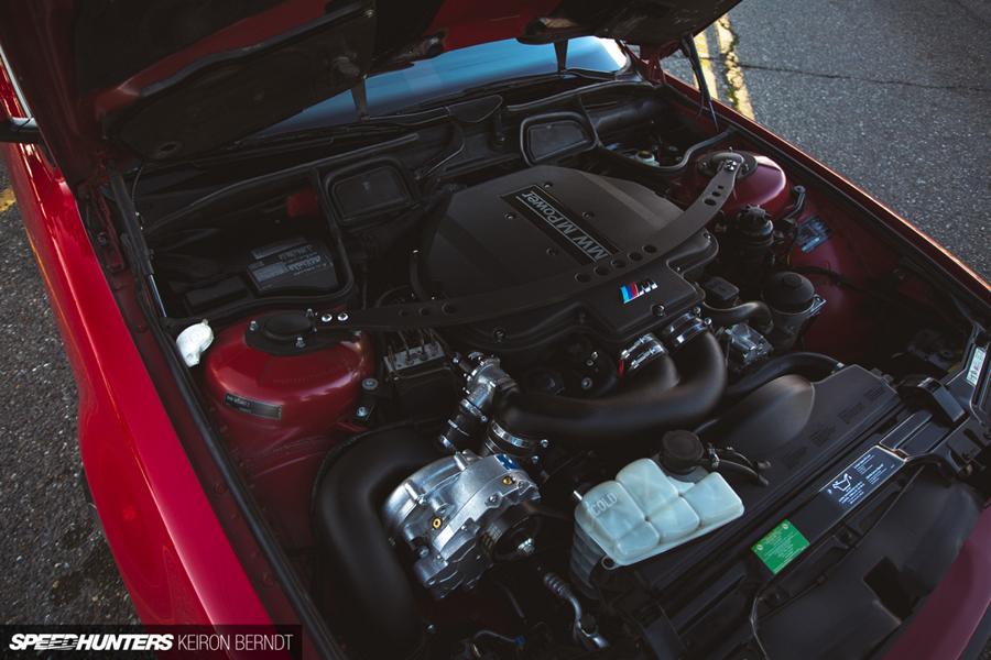 Una M7 dal libro illustrato: BMW E38 con compressore S62