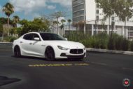 Dezent: Eleganter Maserati Ghibli auf Vossen MX-3 Felgen