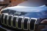 2019 Jeep Cherokee con las primeras piezas de ajuste de Mopar
