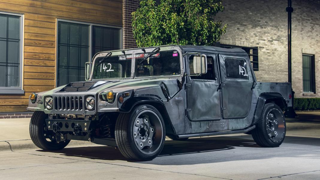 Loco! Hummer H1 Tracktool - Mil-Spec lo hace posible