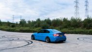 Ruedas Yas Marina Blue y ADV.1 en el BMW M4 Coupe