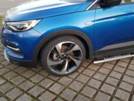 Opel Grandland X “Black & White” van tuner Irmscher