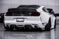 Widebody Ford Mustang GT clinched savini Airride 12 190x127 Black & White   Widebody Ford Mustang GT mit Airride