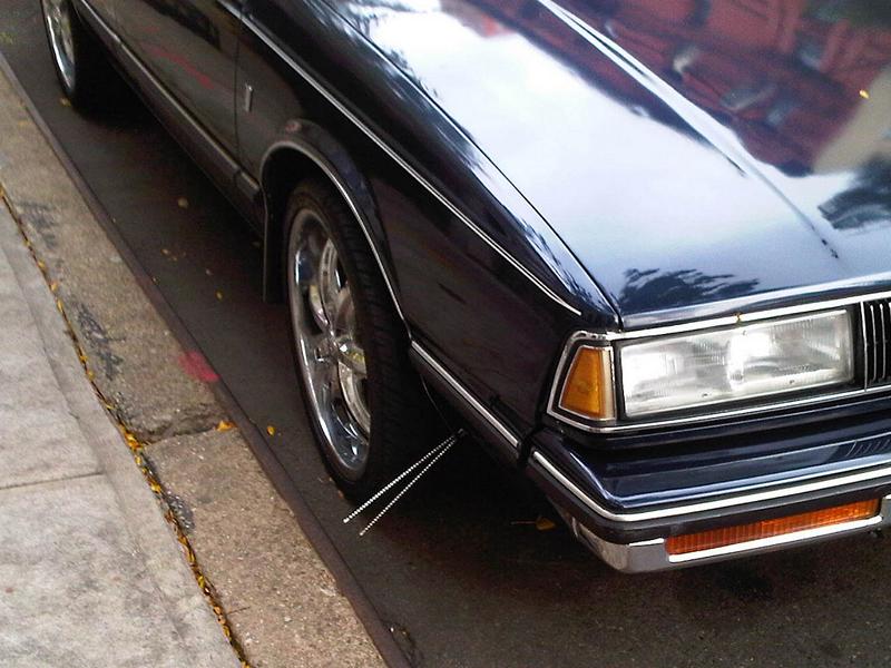 Accessories from the past - curb sensors for a vintage car