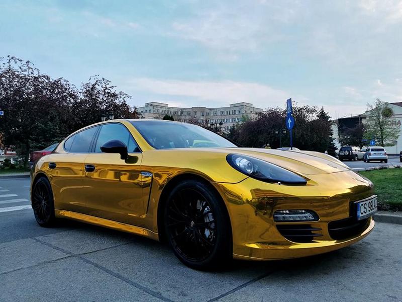 Porsche Panamera gold Folierung Soko Autoposer Ausgeblitzt   Porsche Panamera in Gold von Soko stillgelegt