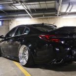 Extremely deep and wide: Airride in the Opel Insignia OPC widebody
