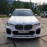 BMW X5 y X7 del sintonizador ruso PARADIG /// M