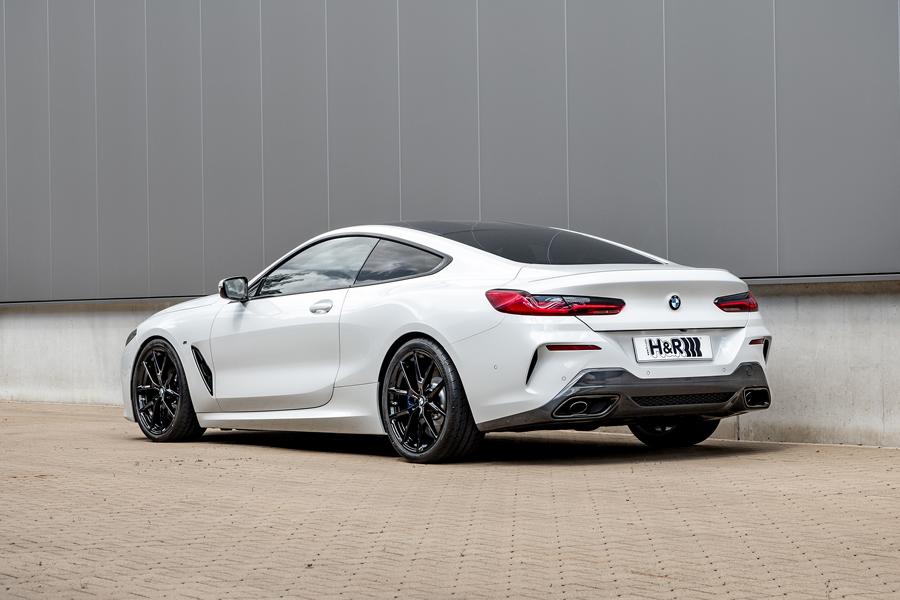 Development transfer from racing: H & R sport springs for the BMW 840d