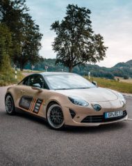 RaceChip - 300 PS Alpine A110 with Gloss Sandstorm foliation