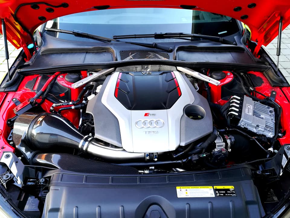 Audi-RS4-Avant-B9-Neongr%C3%BCn-Z-Perfor