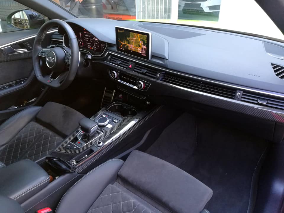 Audi-RS4-Avant-B9-Neongr%C3%BCn-Z-Perfor