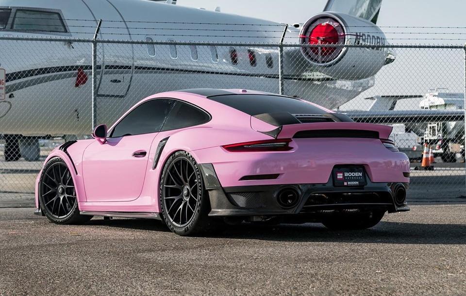 Porsche GT2 RS Boden AutoHaus Pink rosa Tuning Titan Exhaust Header Hassen oder Lieben   Porsche GT2 RS von Boden AutoHaus