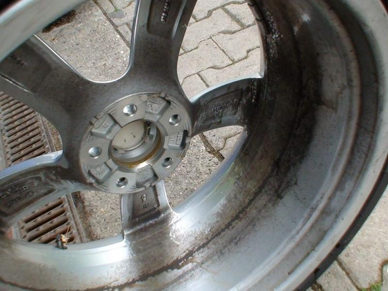 Rim sealing - an important contribution to the protection of your alloy wheels.