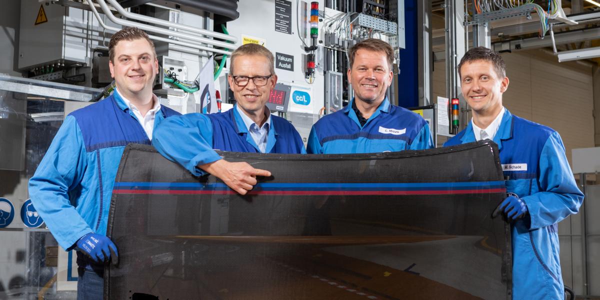 Première mondiale: toit en carbone BMW avec rayures M colorées